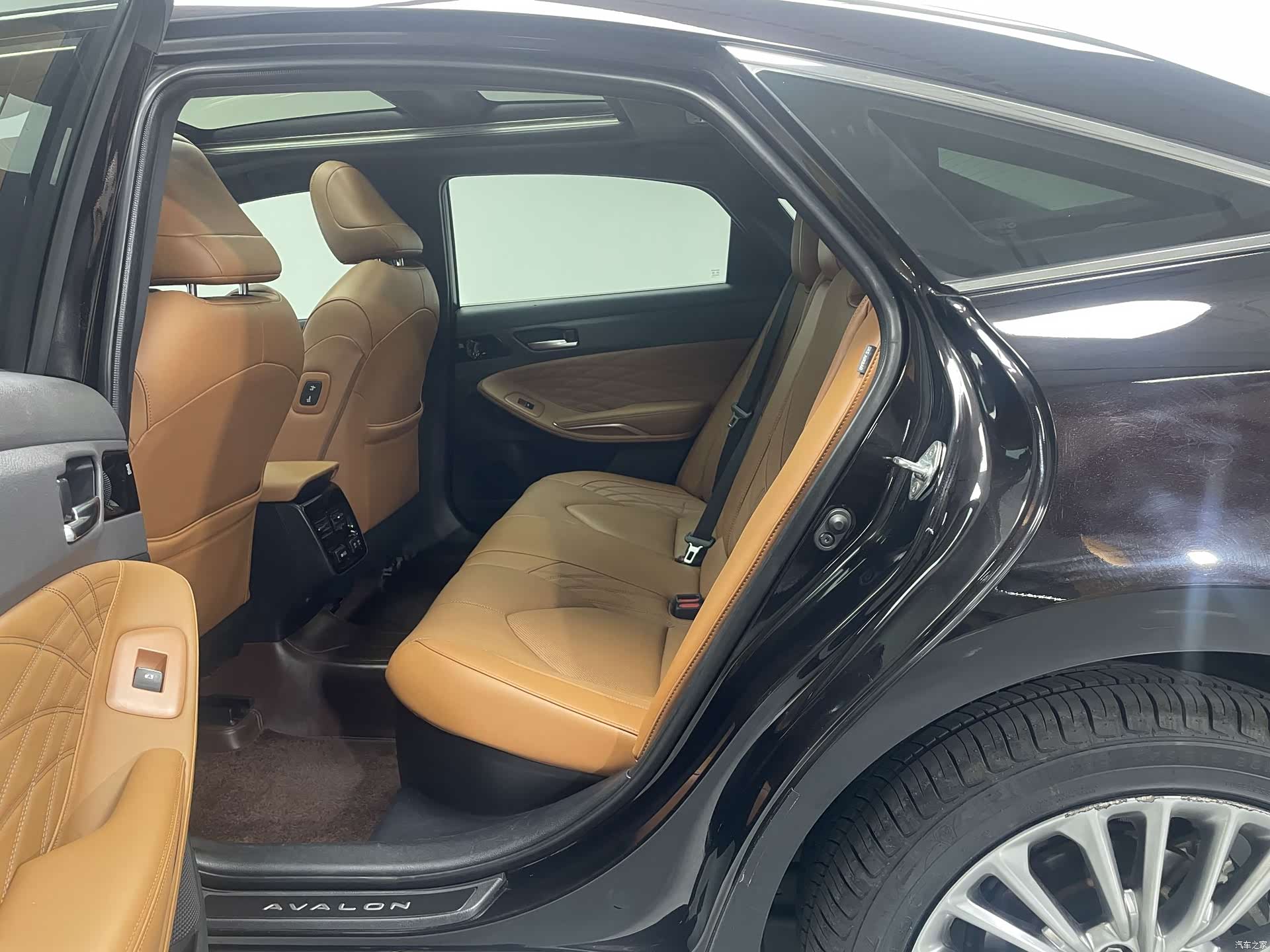 Toyota Avalon, 2019 11