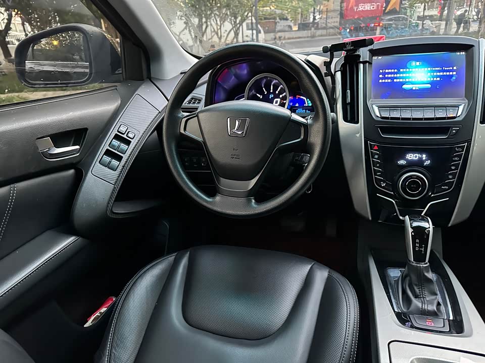 Luxgen Excellent 6 SUV