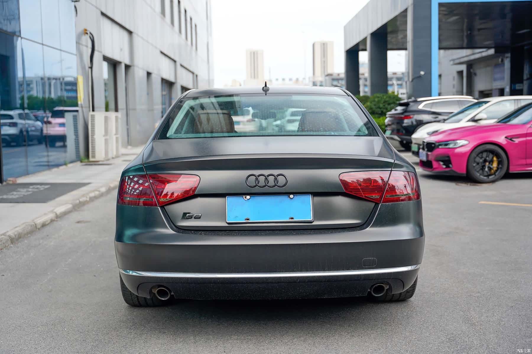 Audi A8L, 2012 4