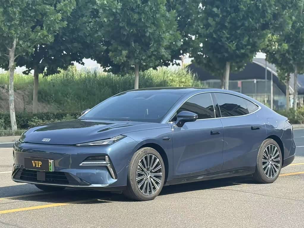 Geely Galaxy Starshine 8