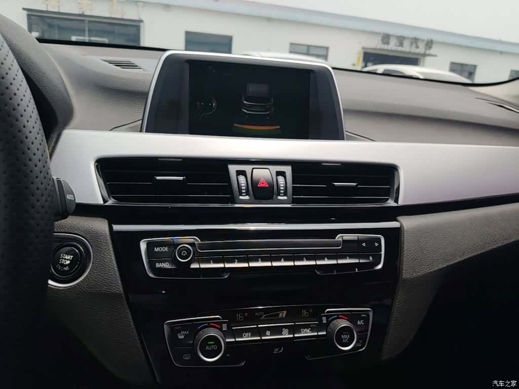 BMW X1, 2017 13