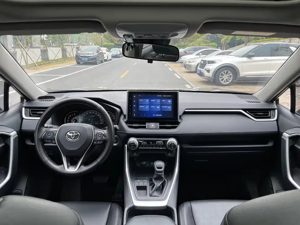 Toyota RAV4 Rongfang