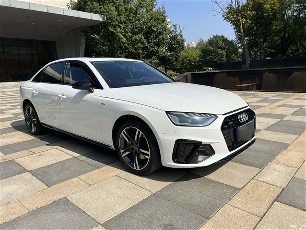 Audi A4L, 2022 6