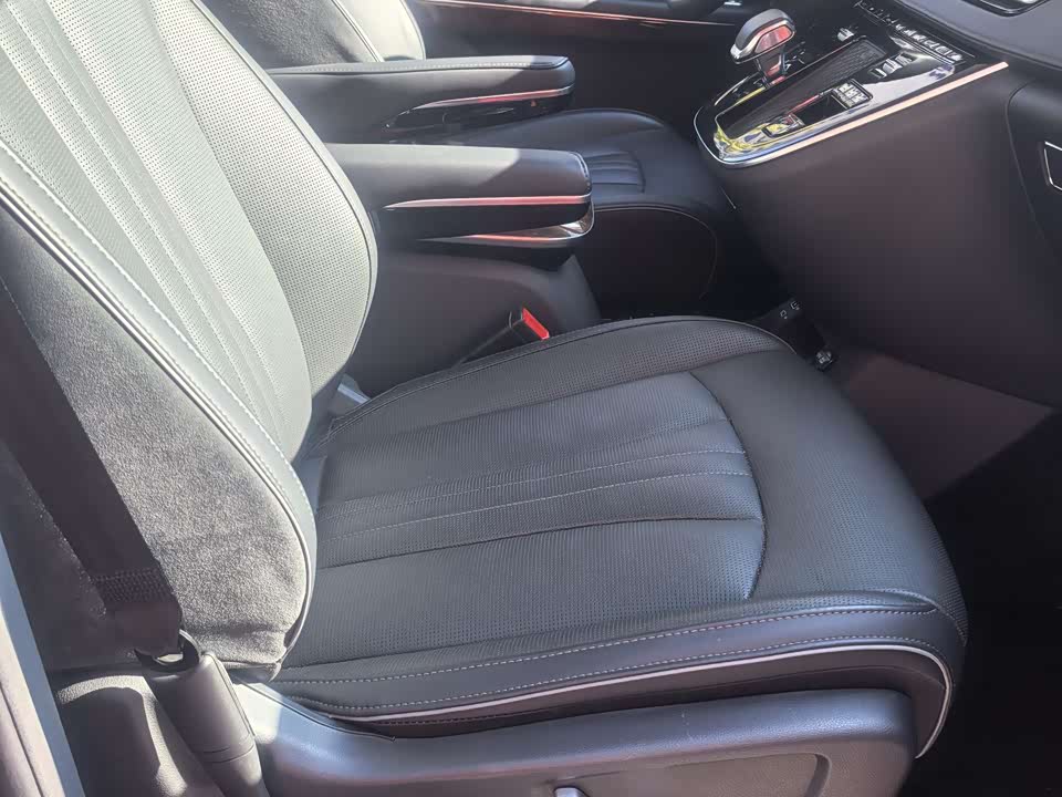 Hongqi HQ9 PHEV
