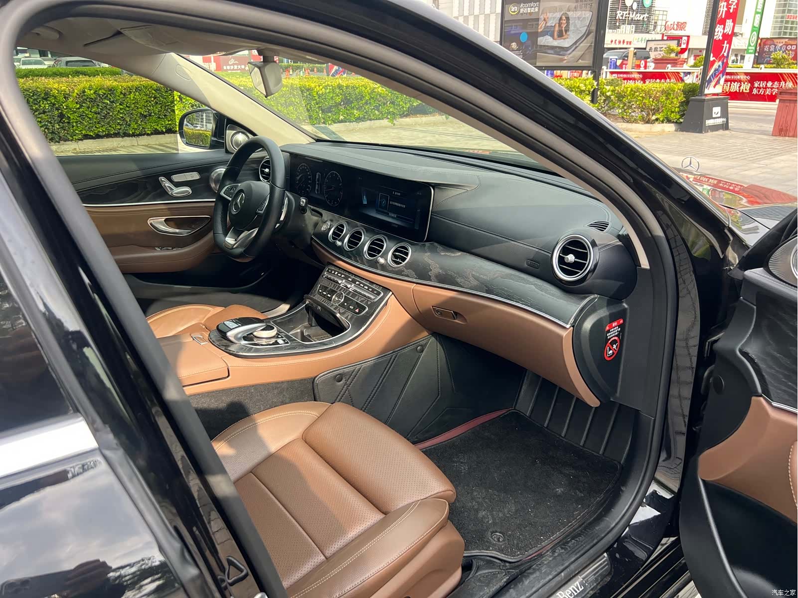 Mercedes-Benz E-Class, 2018 10