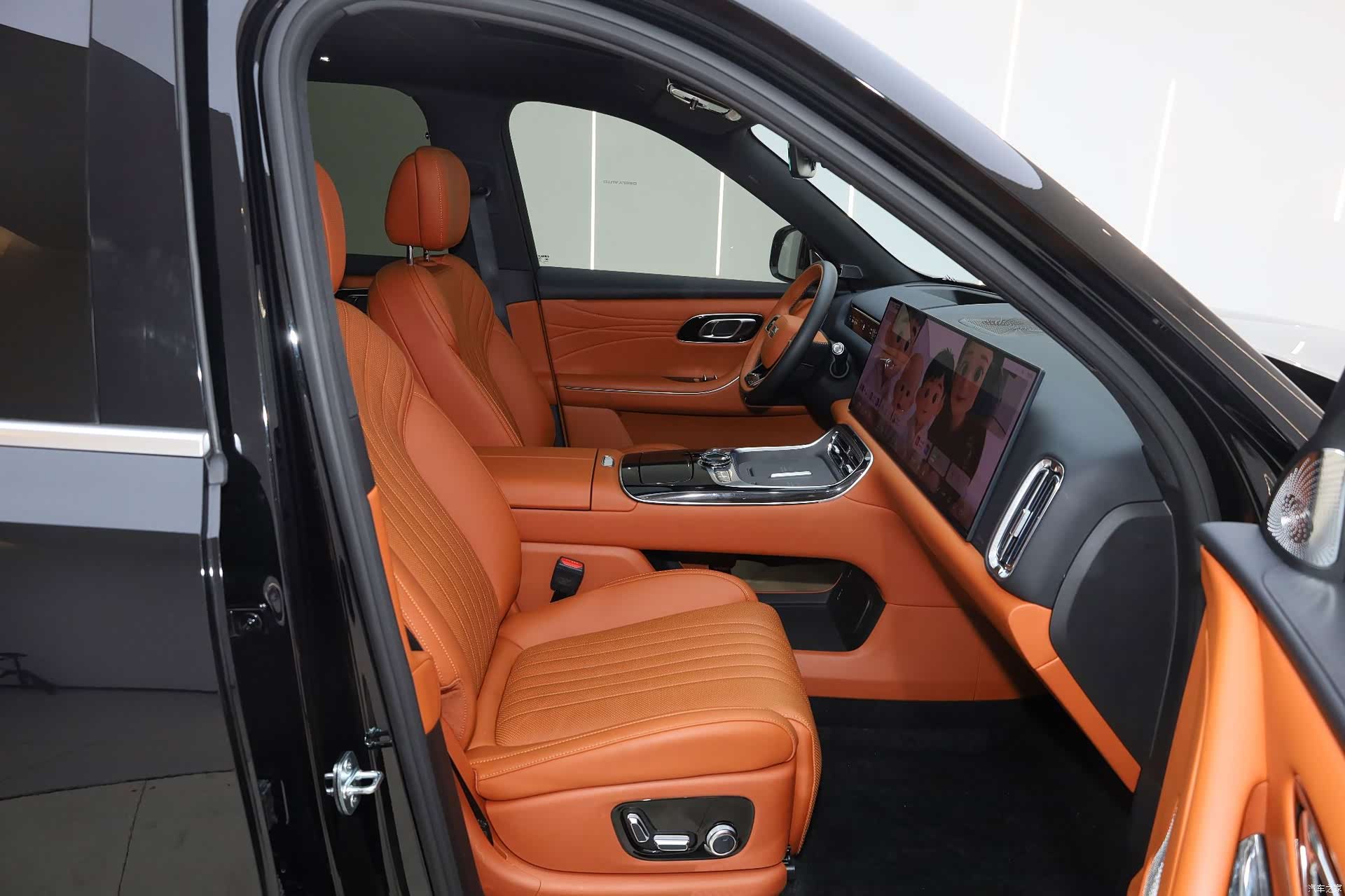 Geely M9, 2025 13