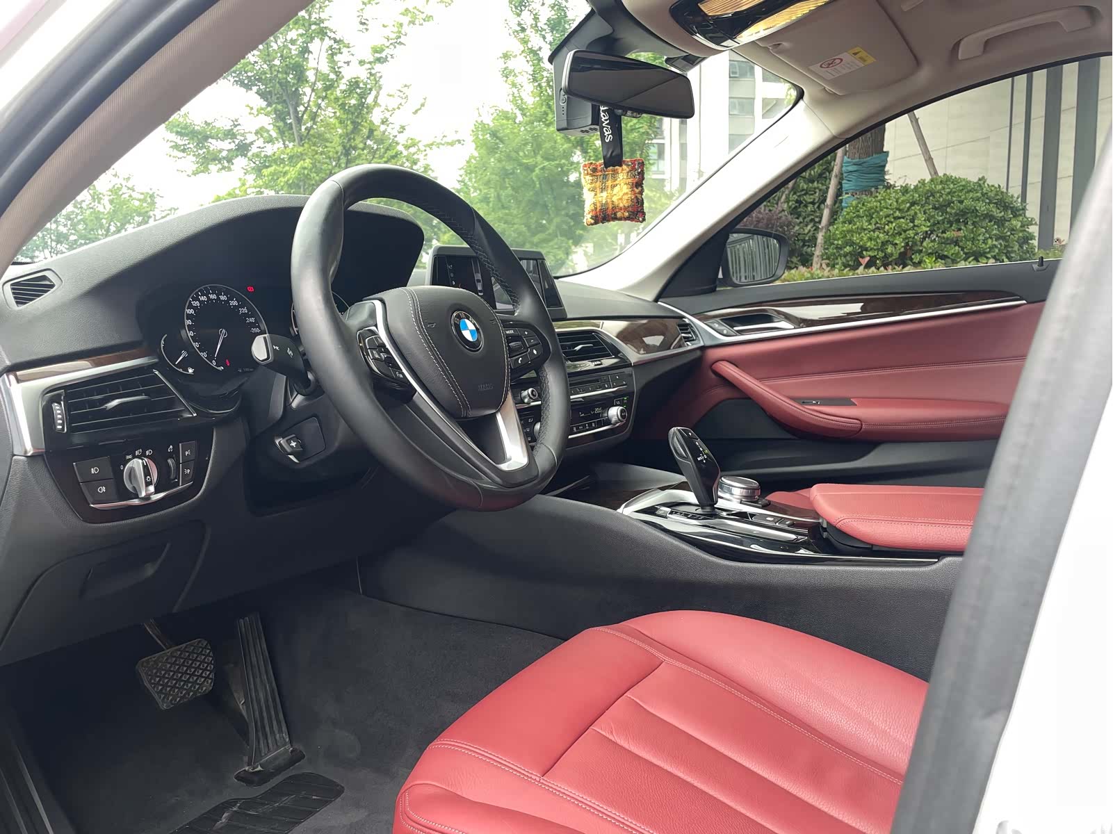 BMW 5 Series, 2017 11