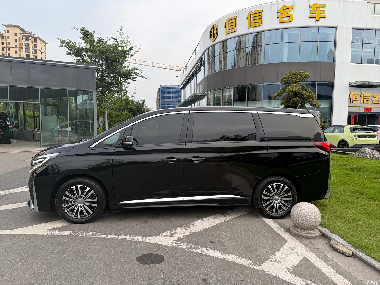 Trumpchi M8, 2021 3
