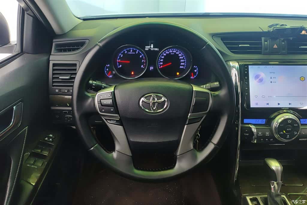 Toyota 2.5V, 2017 15