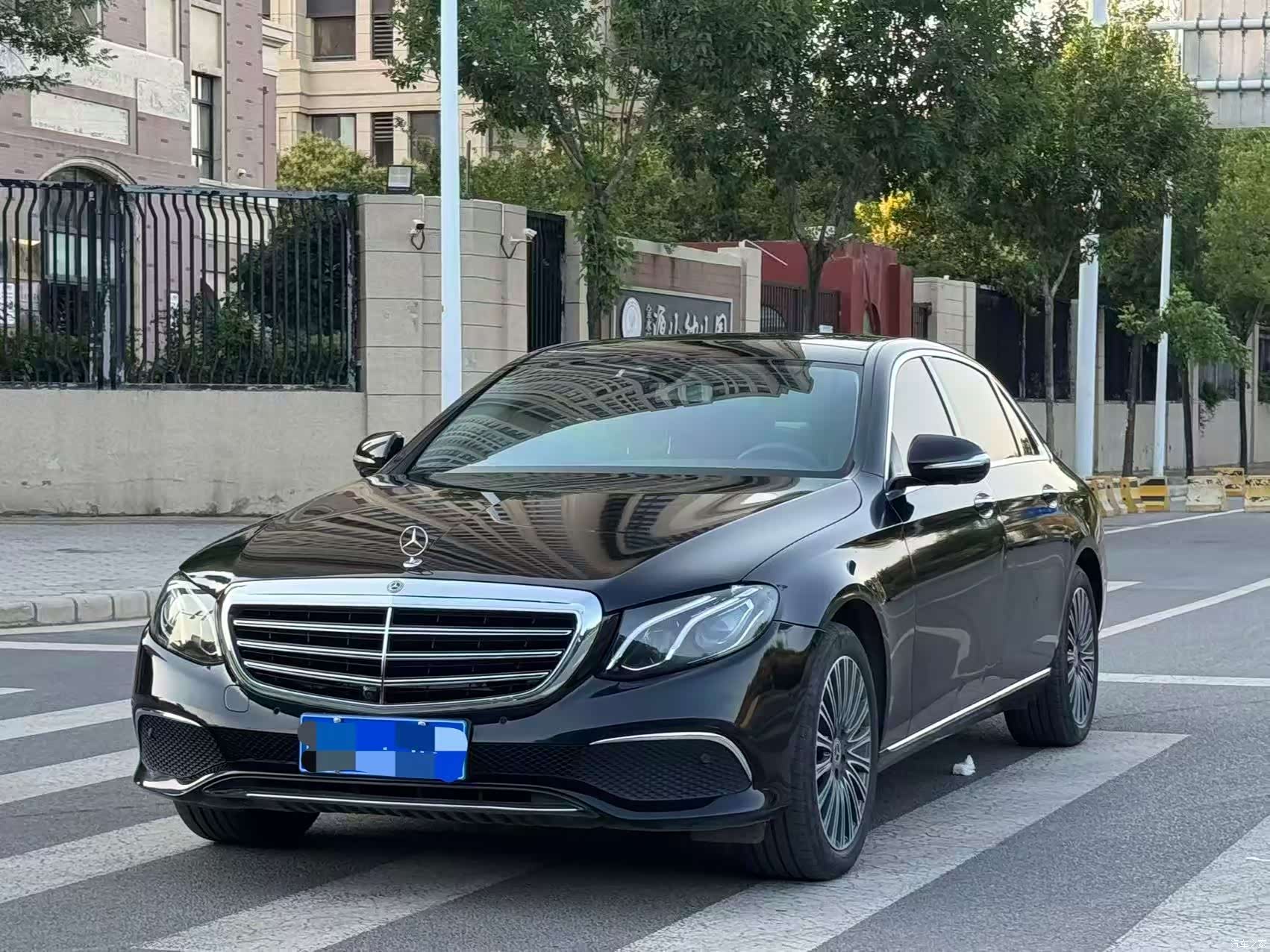 Mercedes-Benz E-Class, 2019 1