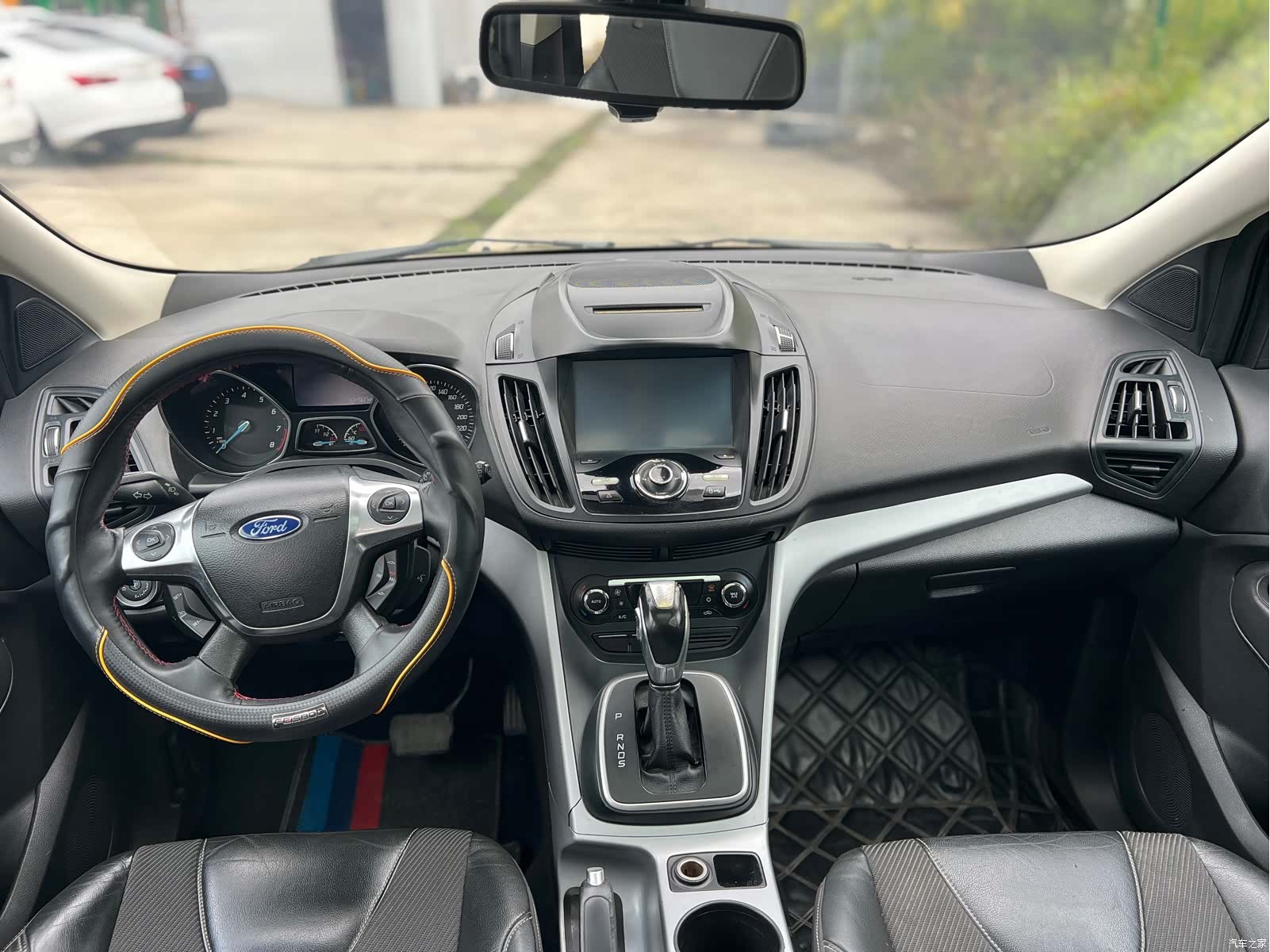 Ford Kuga, 2013 7
