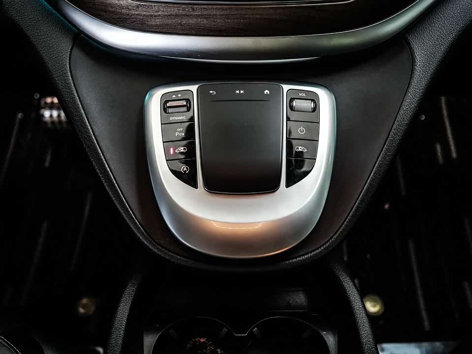 Mercedes-Benz V-class