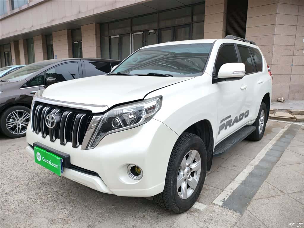 Toyota Prado, 2015 1