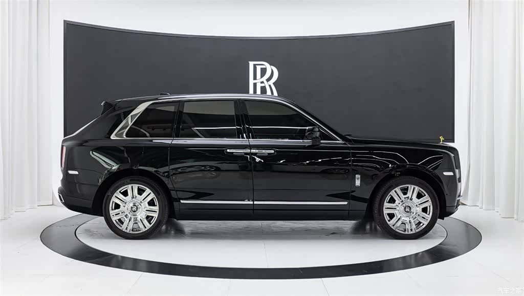 Rolls-Royce Cullinan, 2021 7