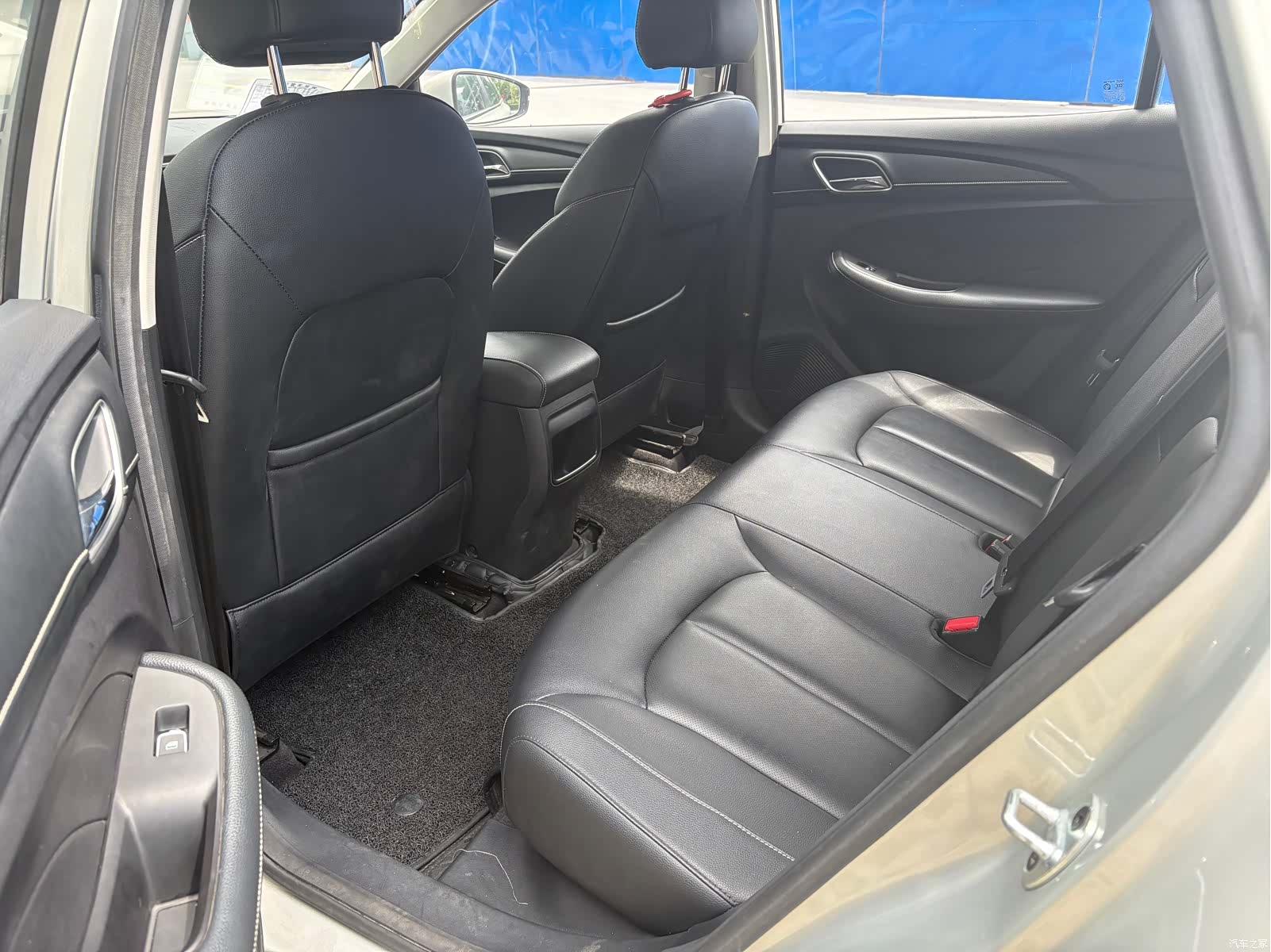 Roewe Ei5, 2018 все фото