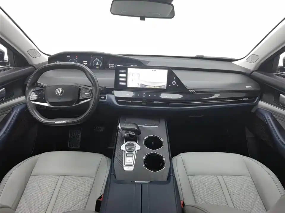 Changan UNI-K Smart iDD