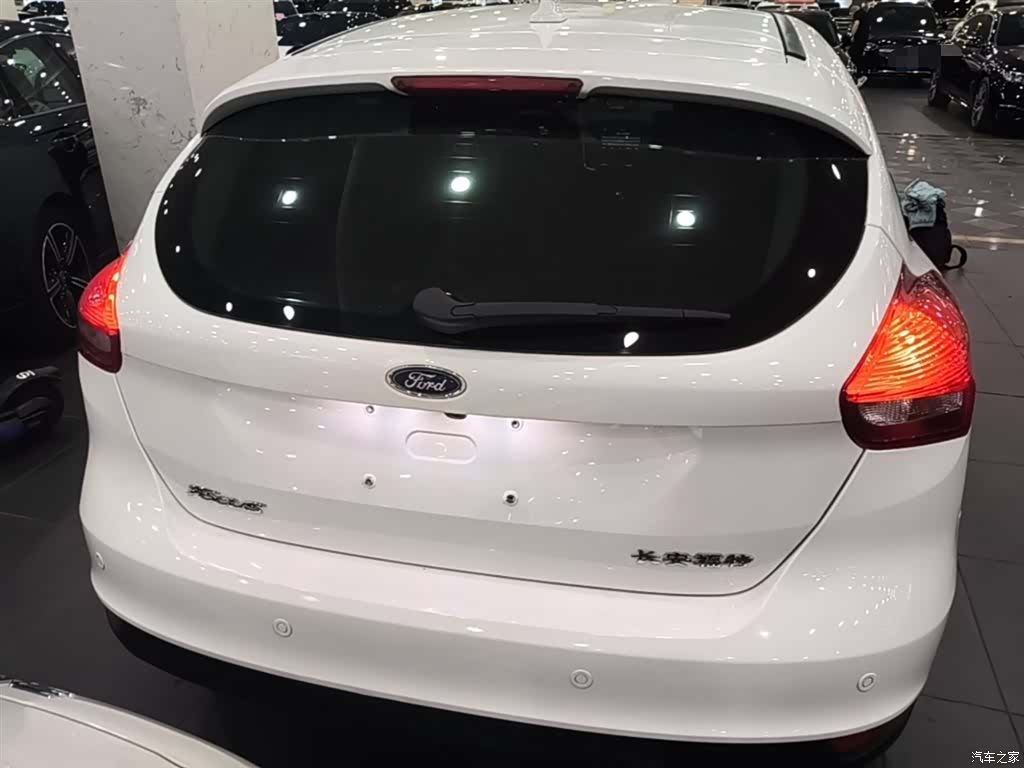 Ford Focus, 2019 6