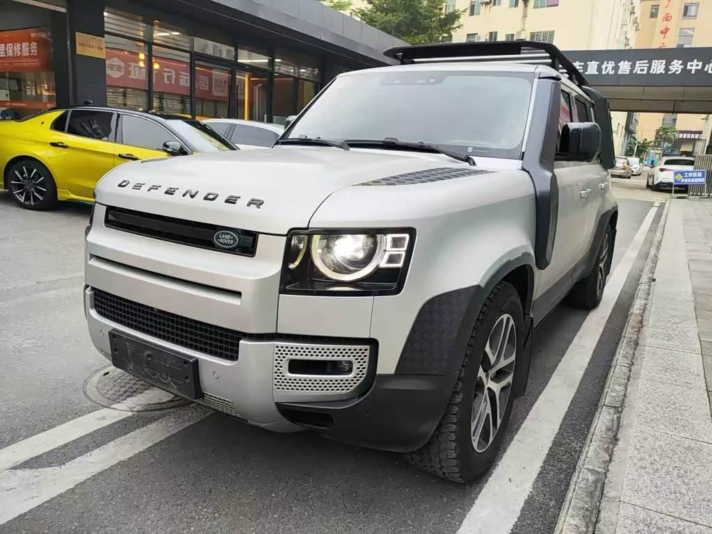 Land Rover Defender