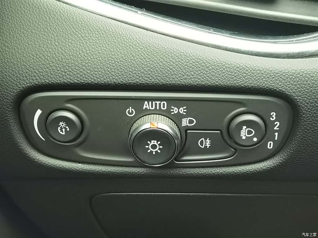 Chevrolet XL, 2022 21