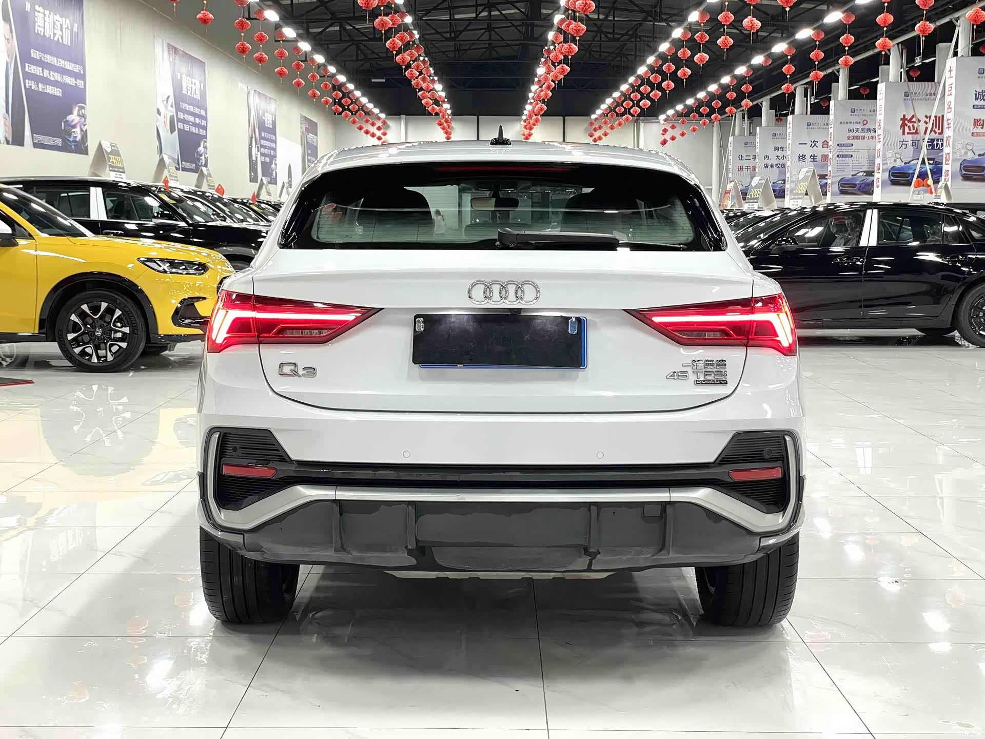 Audi Q3, 2021 все фото