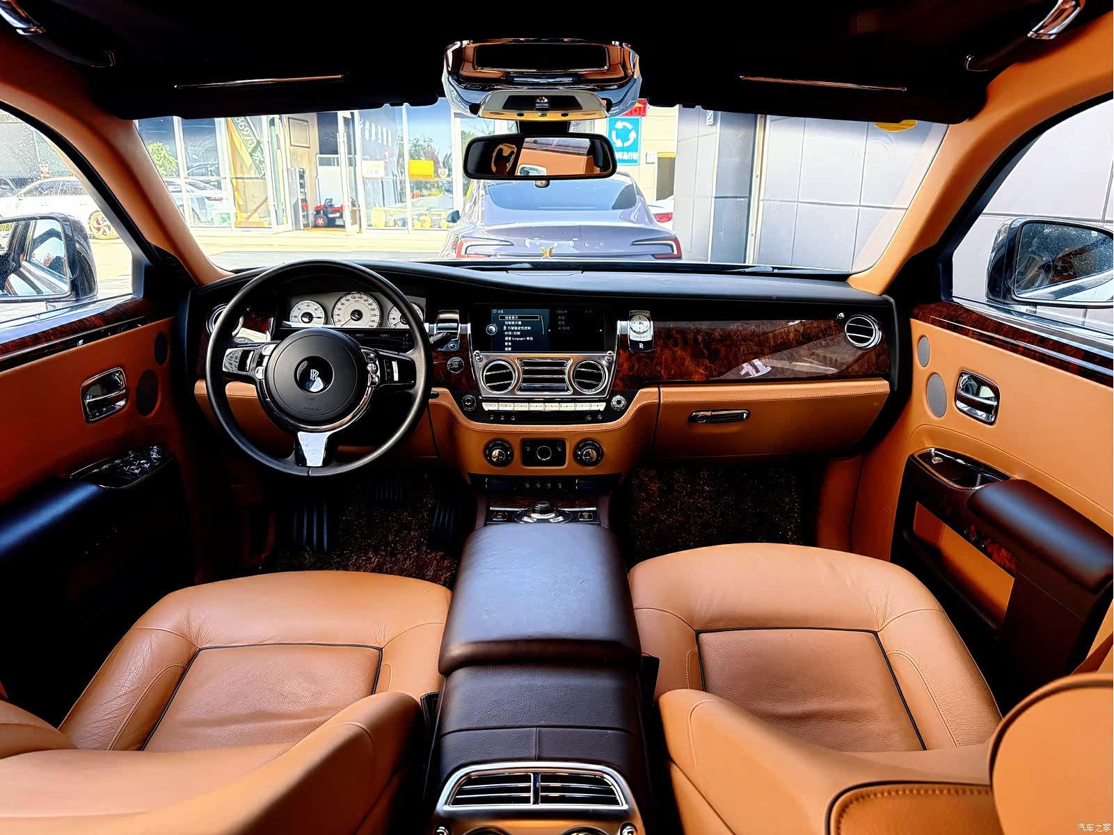 Rolls-Royce Ghost, 2014 47