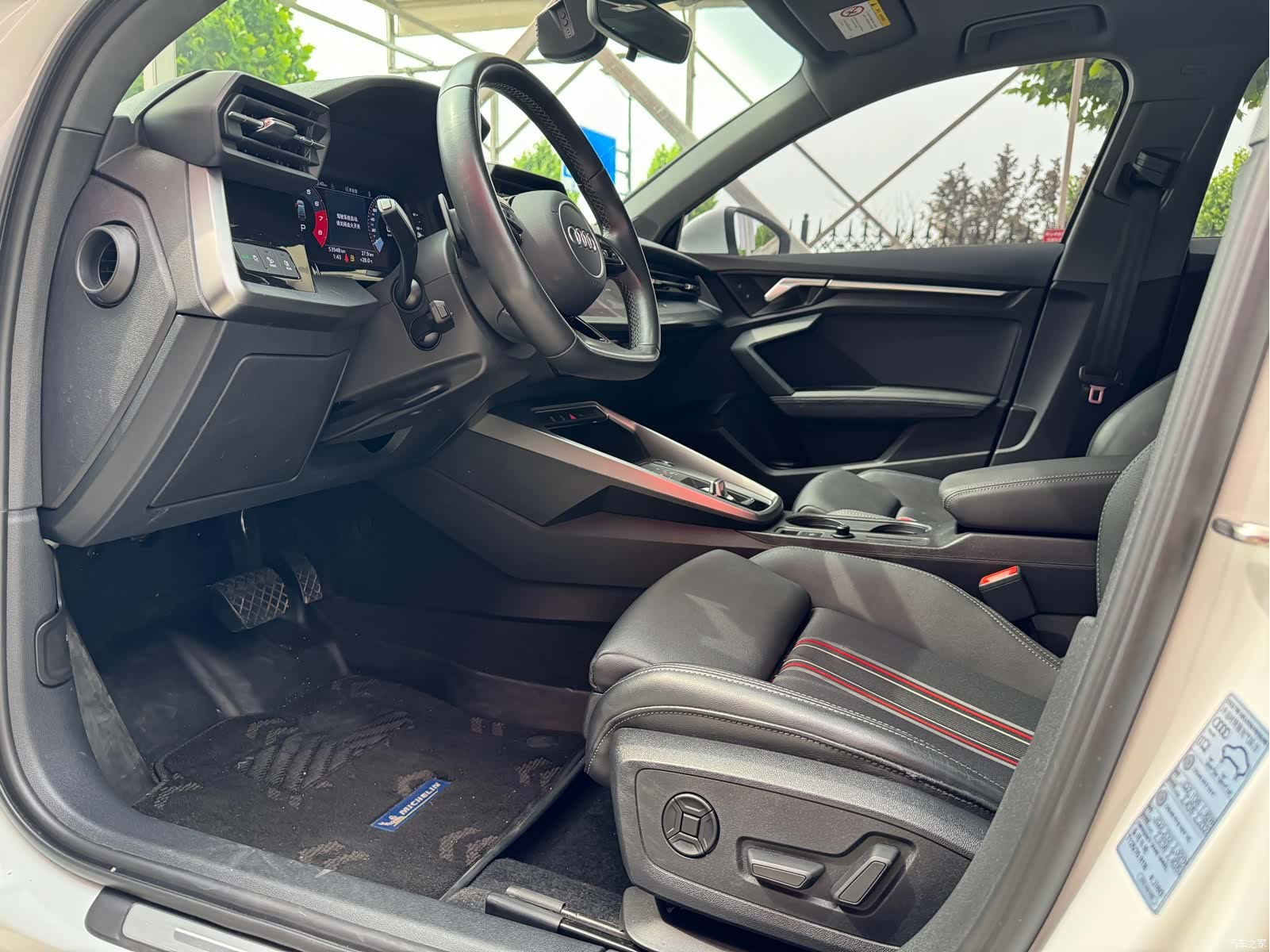 Audi A3, 2023 все фото