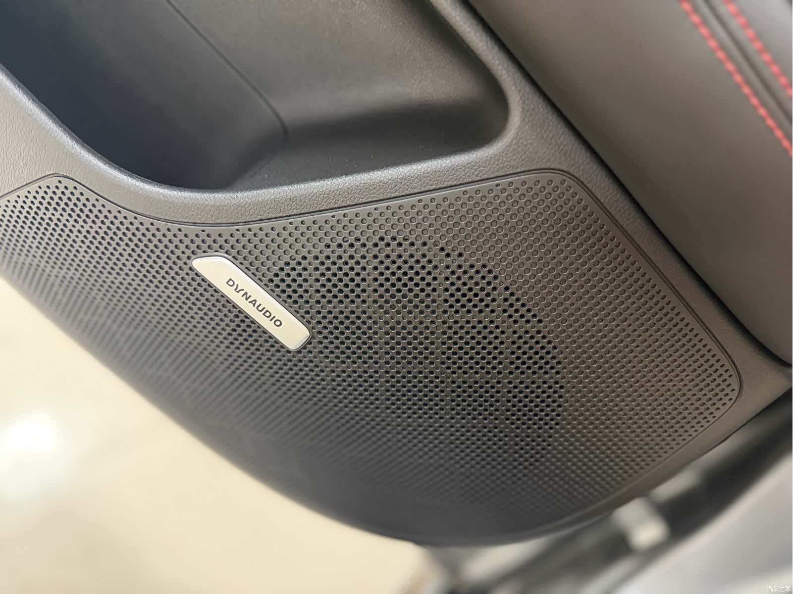 Xpeng P7, 2022 10