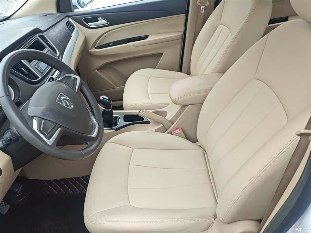 Wuling 730, 2018 9
