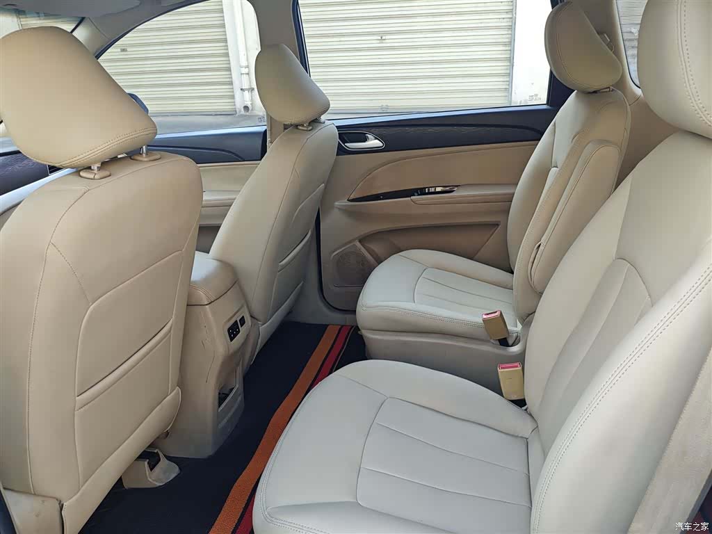 Wuling 730, 2018 14
