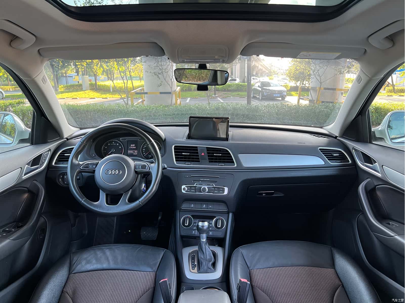 Audi Q3, 2018 10