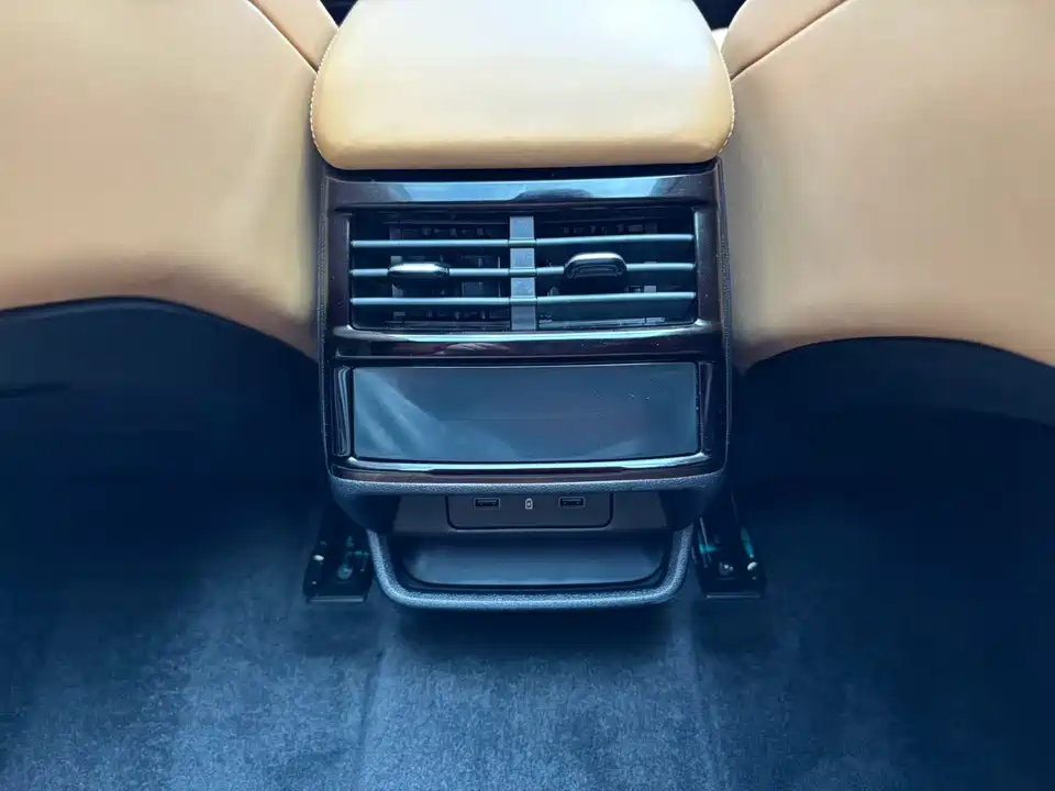 Geely Monjaro plug-in-hybrid