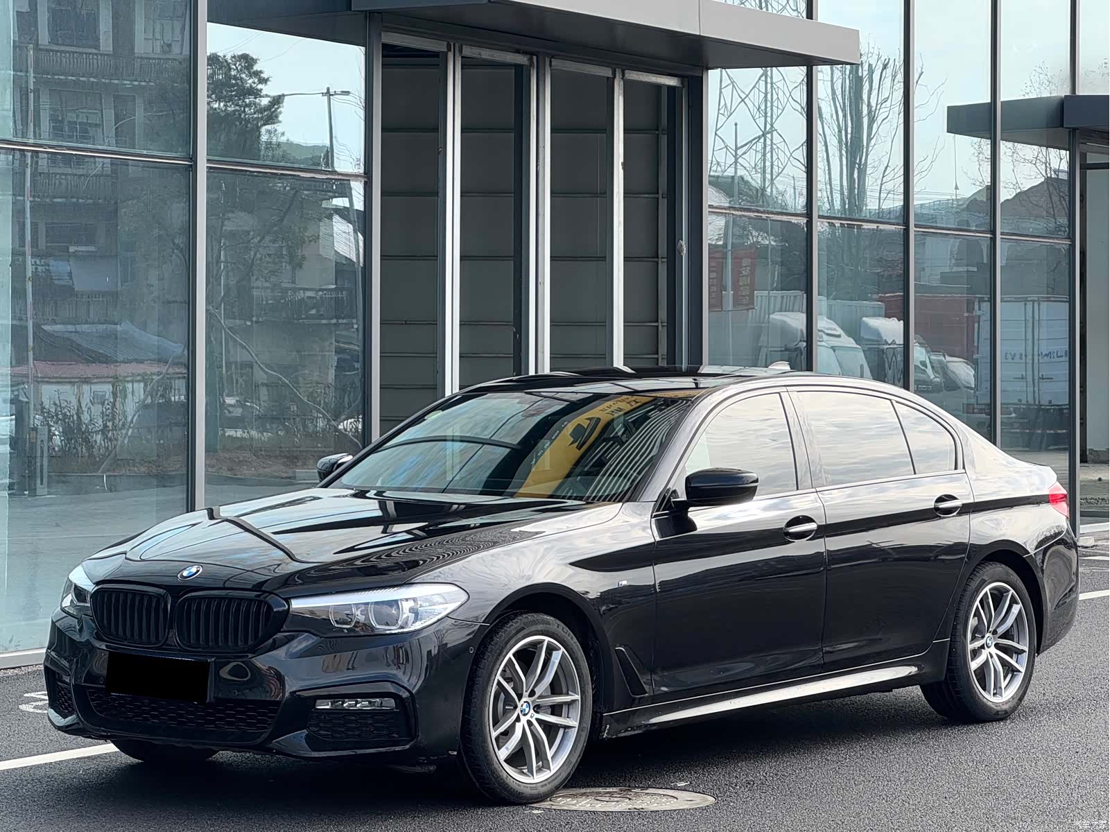 BMW 5 Series, 2018 1