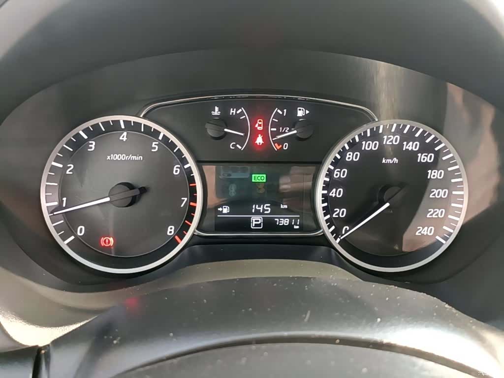 Nissan Sylphy, 2017 12
