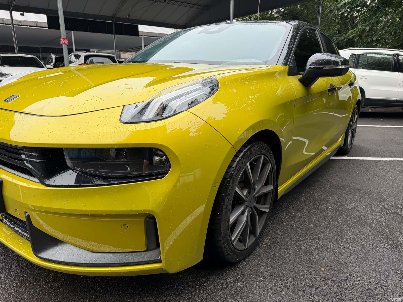 Lynk & Co 02