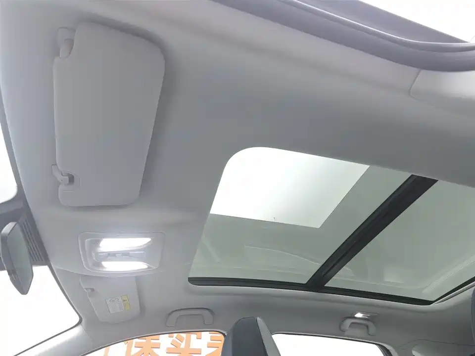 Changan UNI-K Smart iDD