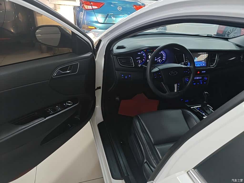 Hyundai GLS, 2016 12