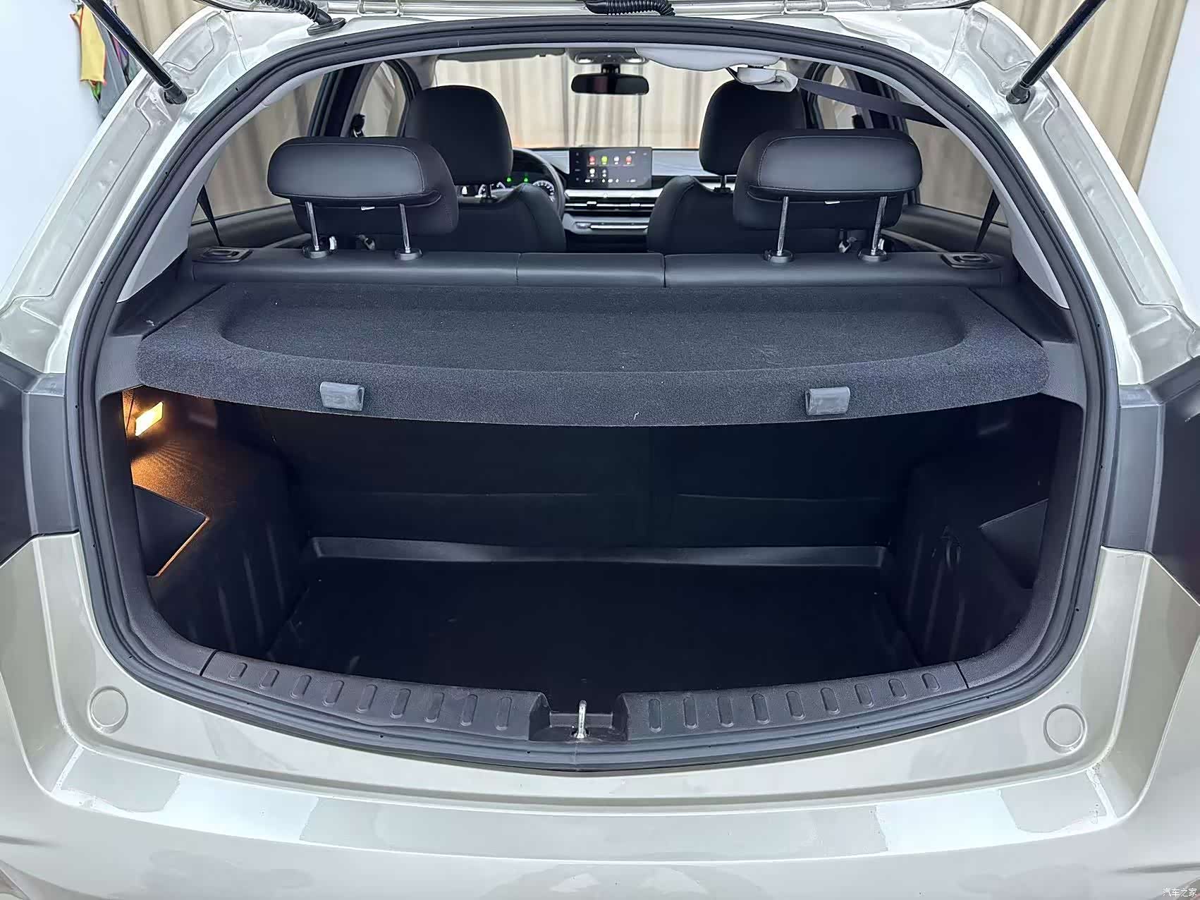 Geely X3, 2022 14
