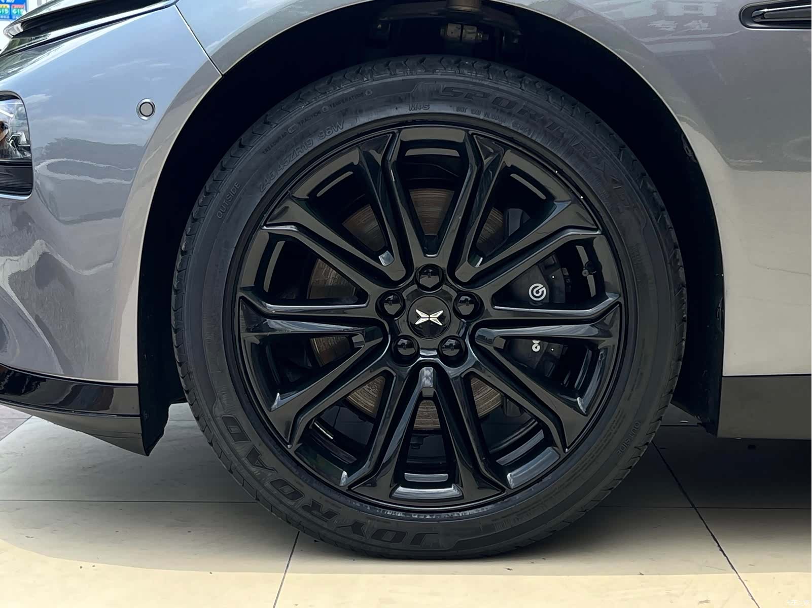 Xpeng P7, 2021 8