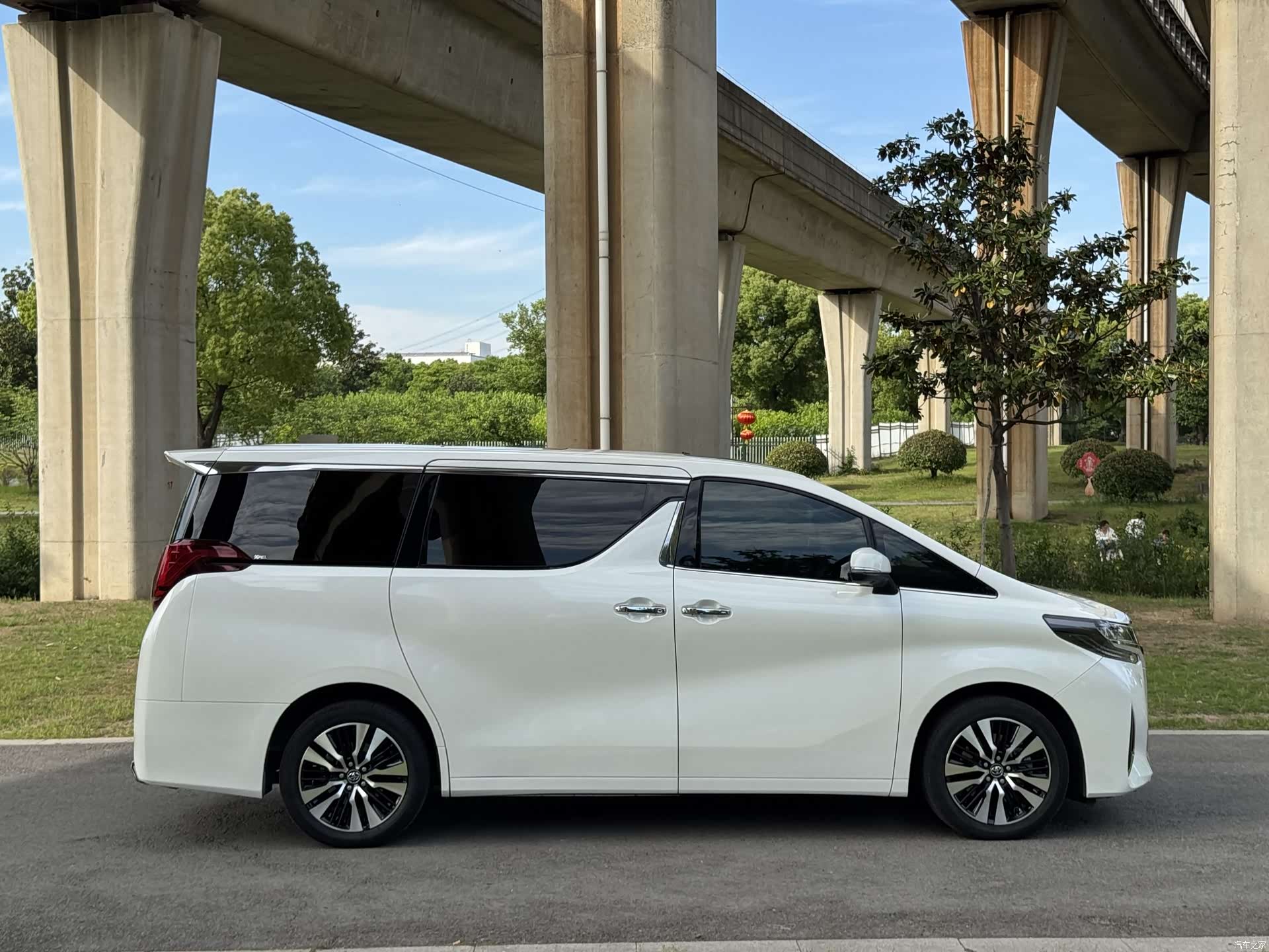 Toyota Alphard, 2019 7