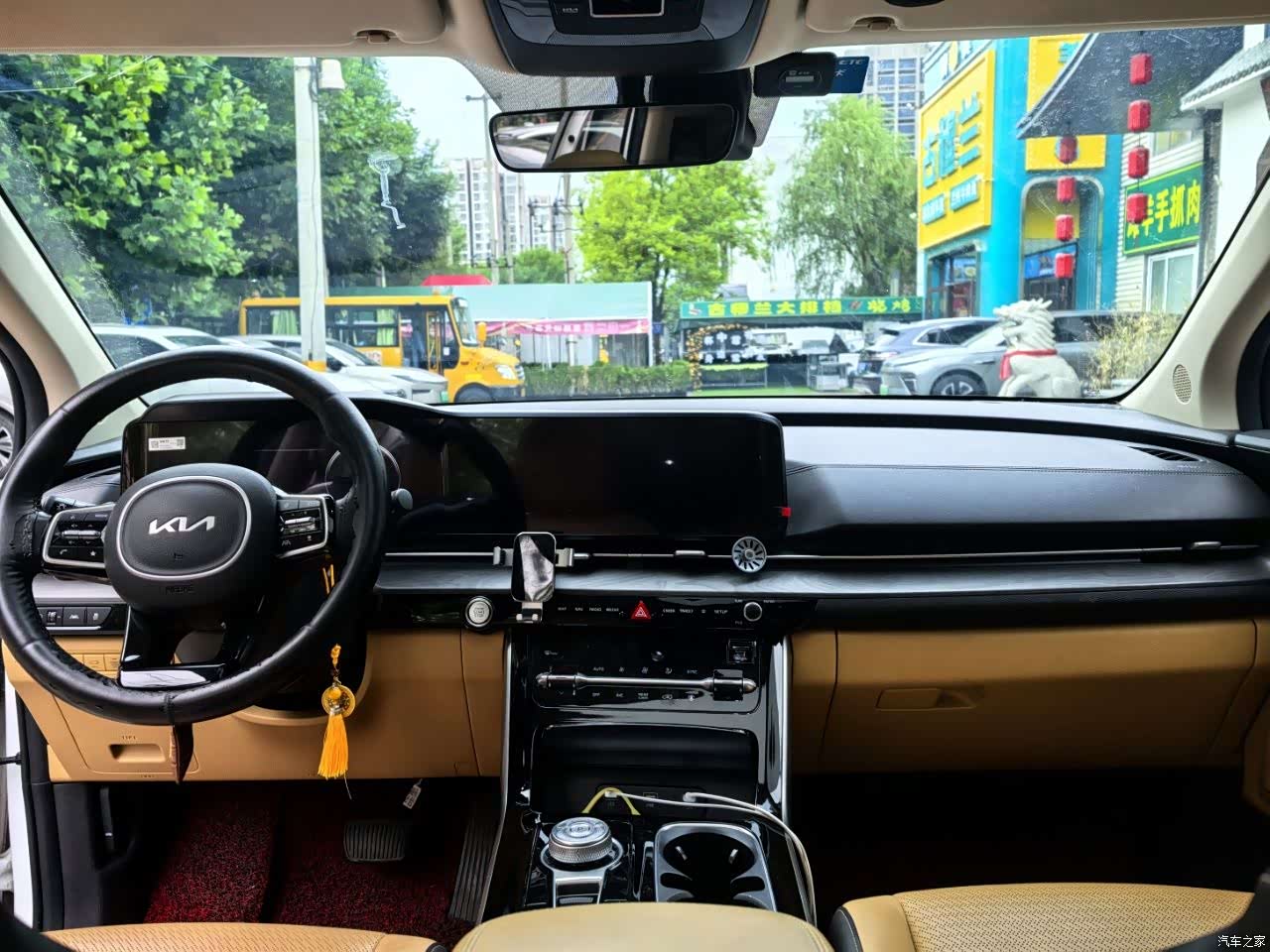 Kia Carnival, 2022 13