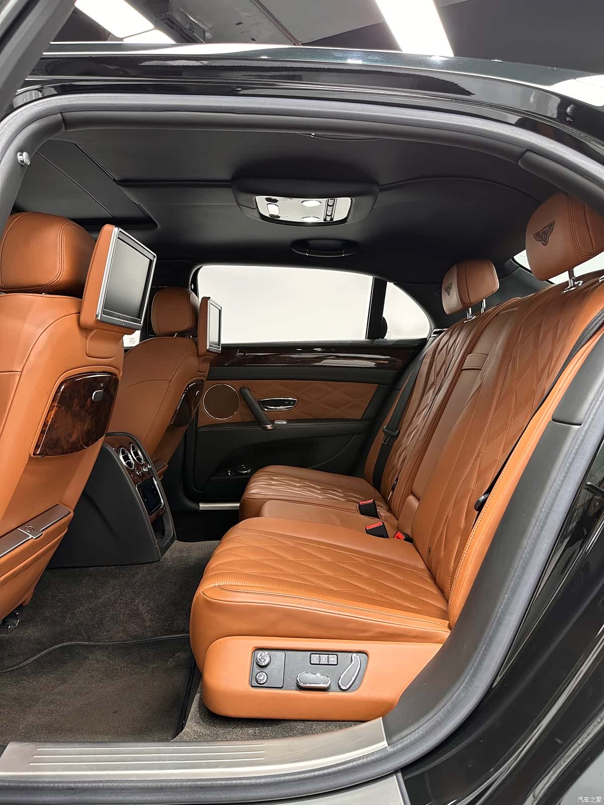 Bentley Flying Spur, 2014 6