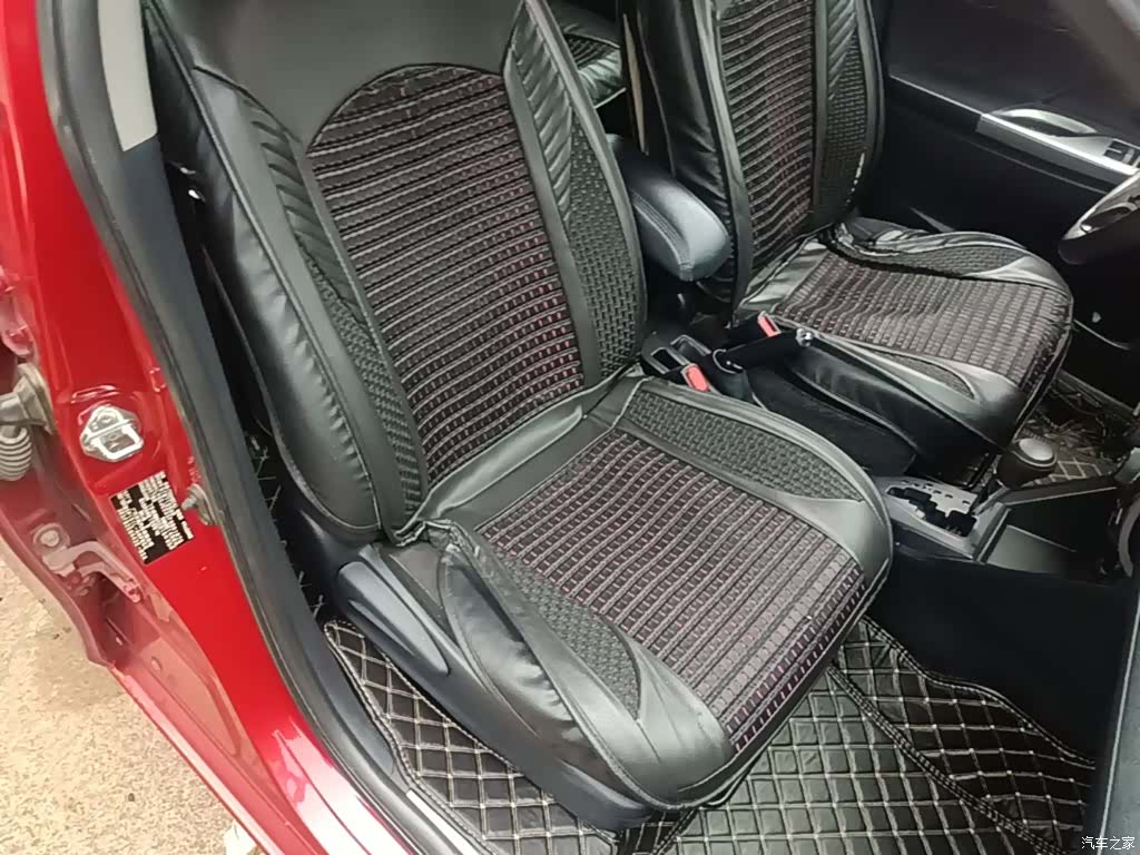Toyota YARiS L, 2015 20