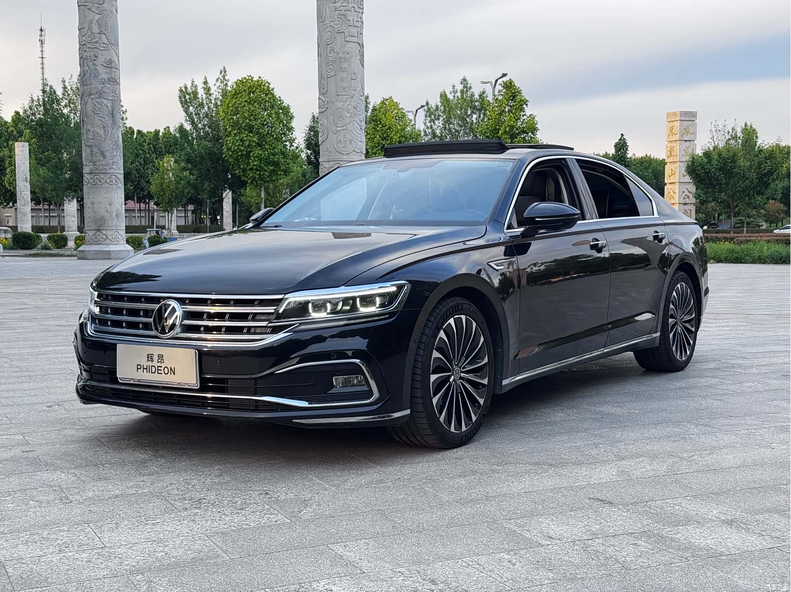 Volkswagen Phideon, 2022 3