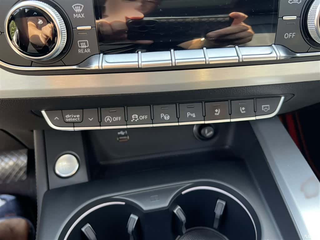 Audi A4L, 2022 17