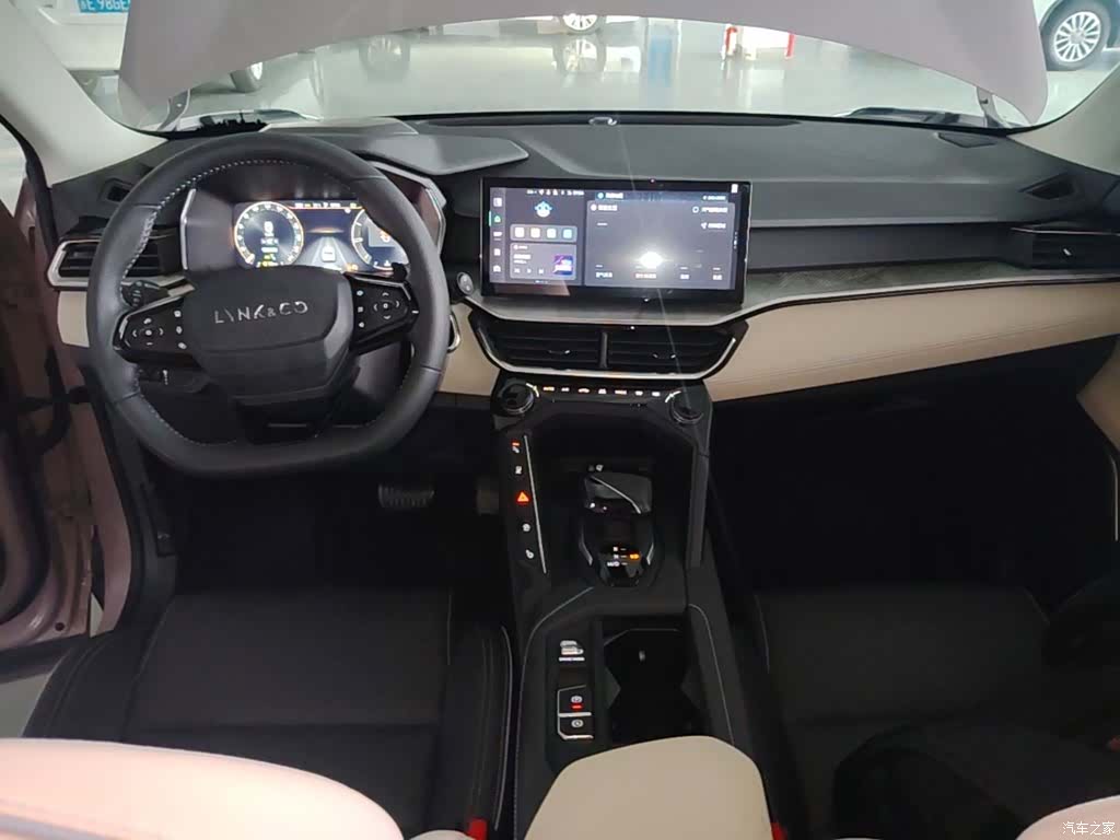 Lynk & Co 02, 2024 10