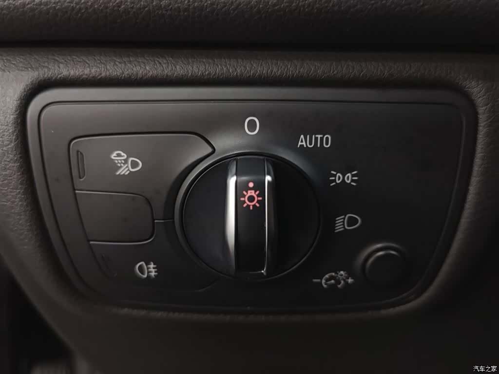 Audi A6L, 2018 21