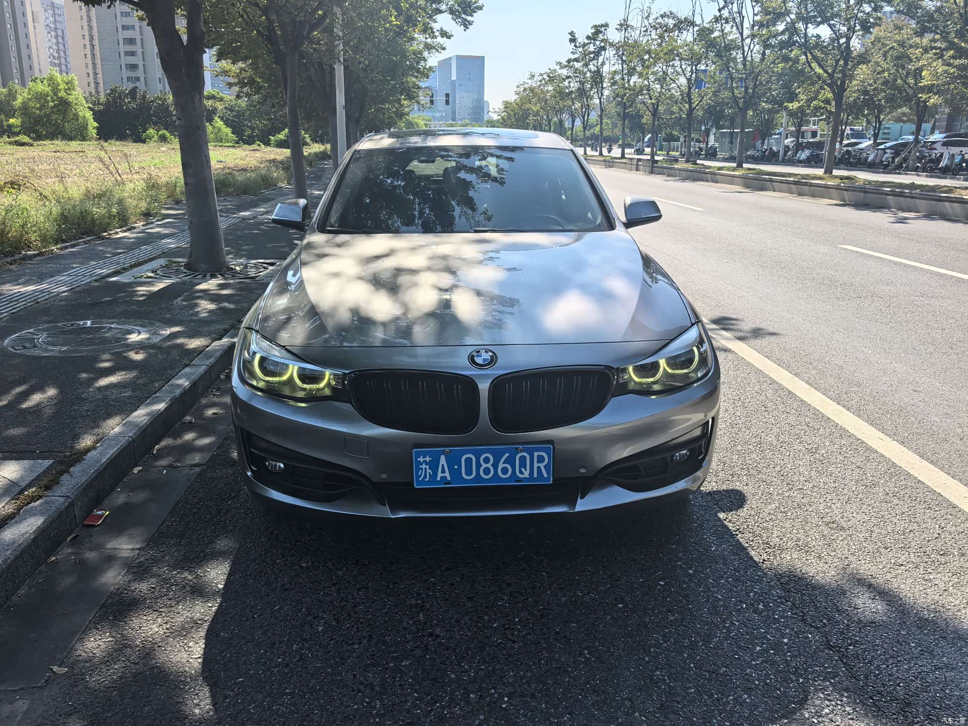 BMW 3 Series, 2018 все фото