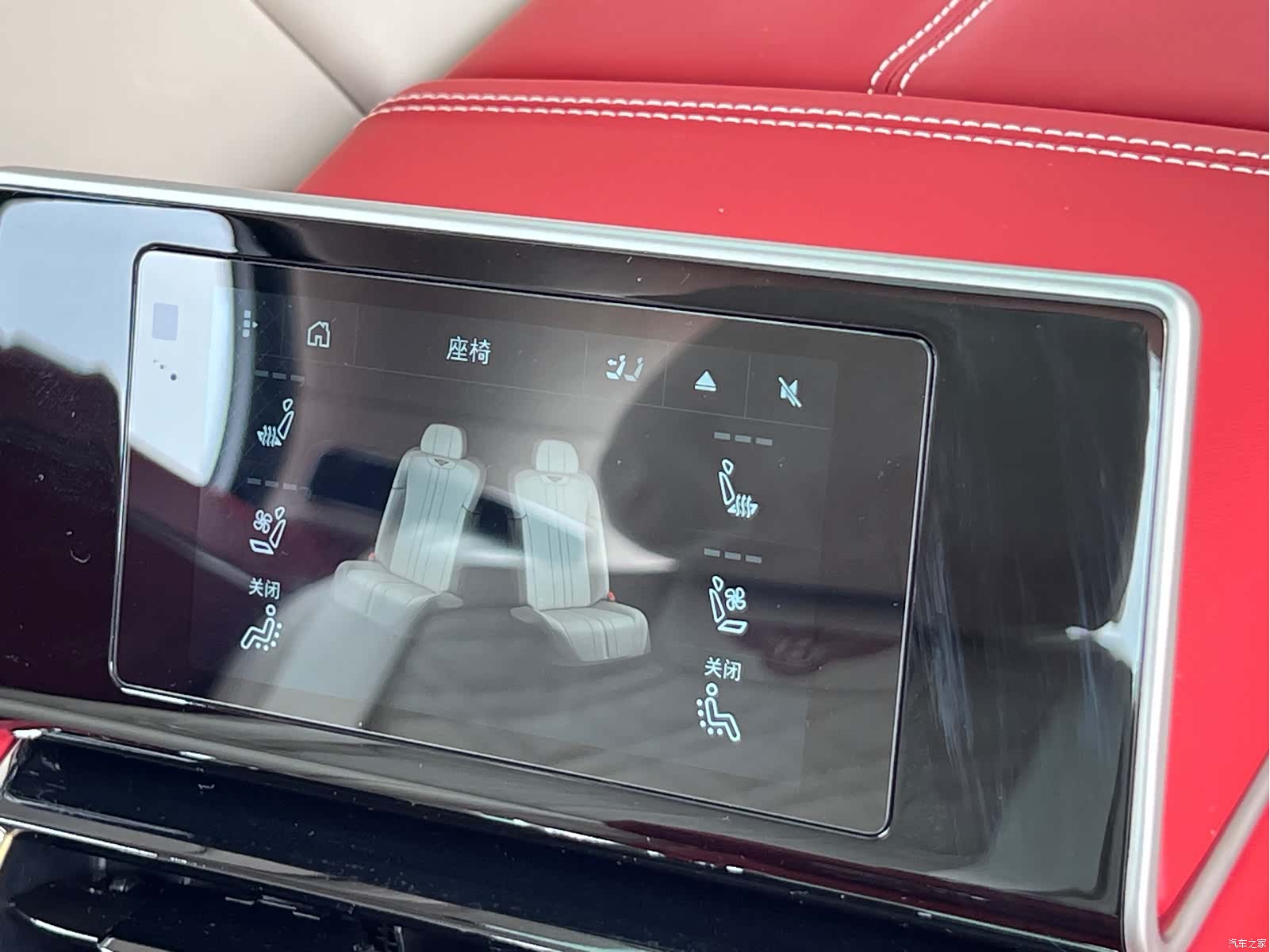 Bentley Flying Spur, 2025 19