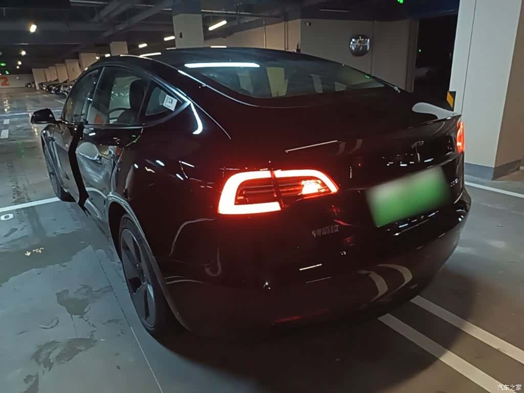 Tesla Model 3, 2022 все фото