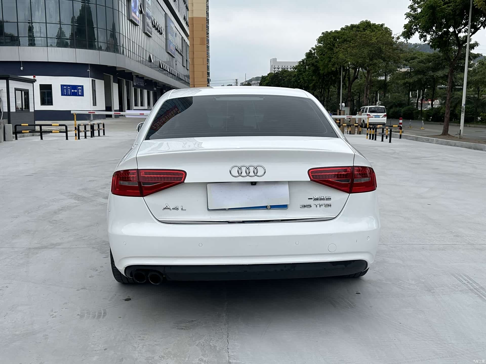 Audi A4L, 2014 8